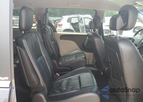 2013 Chrysler Town & Country Touring z USA, uszkodzony, nr VIN 2C4RC1BGXDR774556